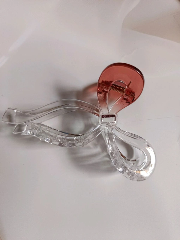 Xiawang Big Acrylic Hair Claw - Red