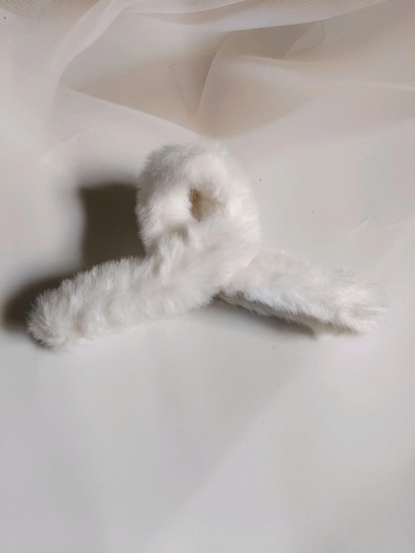 Big Fur Claw - White
