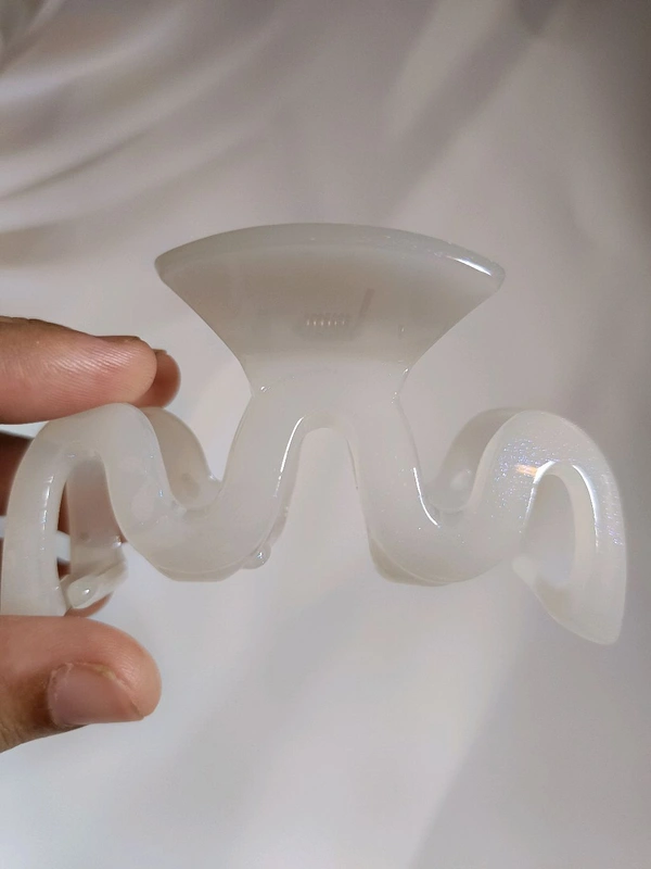 Branded Shimmering Wavy Hair Claw Big - 6