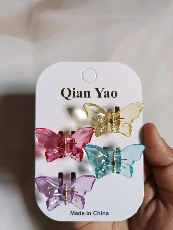 Branded Mini Acrylic Butterfly Hair Claw Set Of 4 Pcs  - Set 3