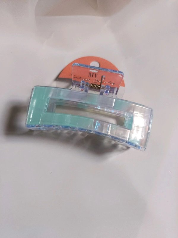 Luxurious Premium Hair Claw - Skyblue