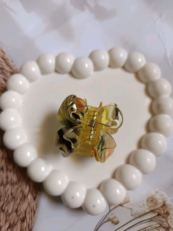 Strong Acrylic Dualtone Butterfly Hair Claw - 7