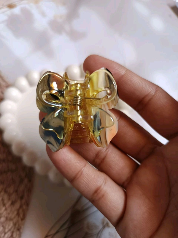 Strong Acrylic Dualtone Butterfly Hair Claw - 7