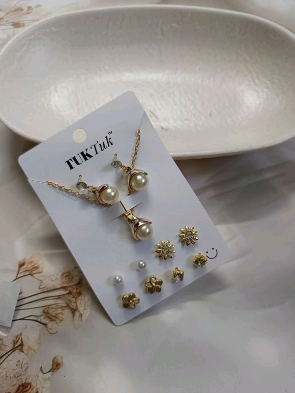 Korean Mini Studs And Chain Combo 1 