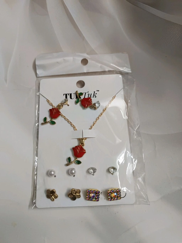 Korean Mini Studs And Chain Combo 3