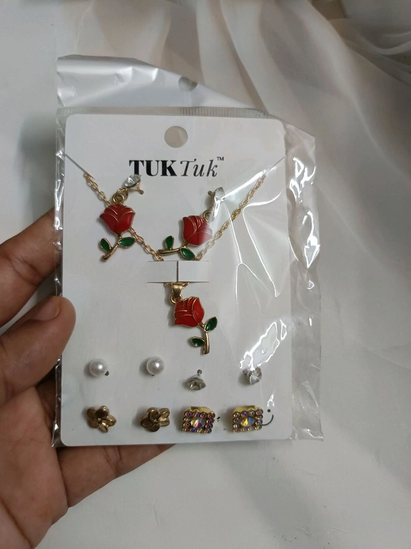 Korean Mini Studs And Chain Combo 3