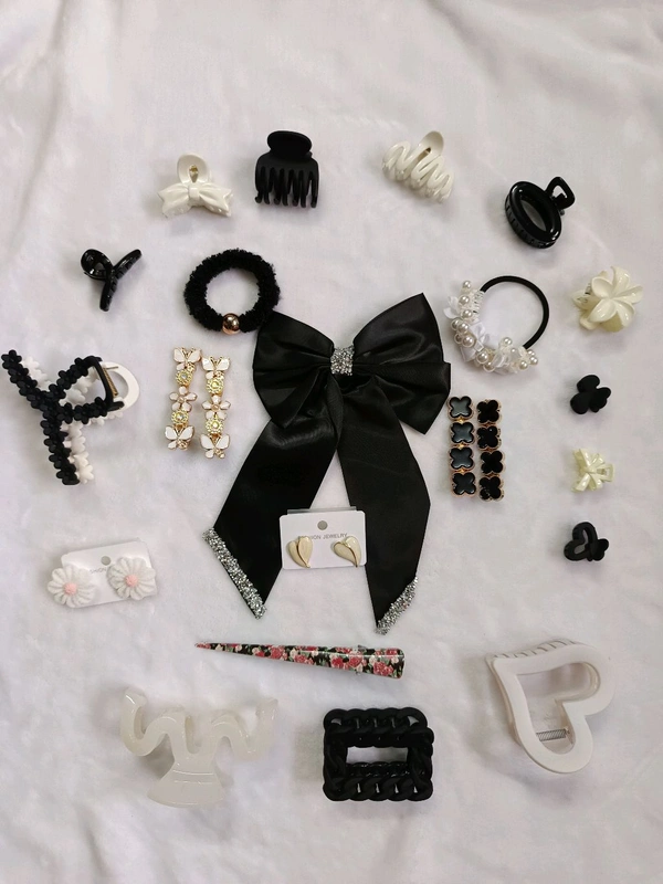 Black and White Combo - 21 Items