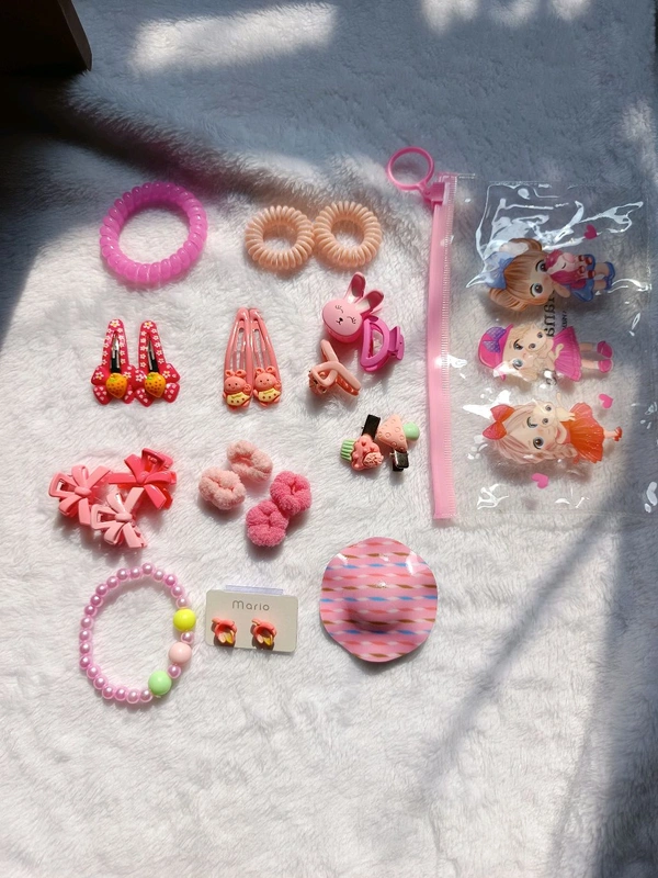 Kids Pink Pouch (16 Items)
