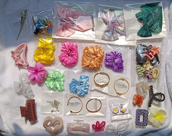 Supreme Gift Hamper (50 Items)