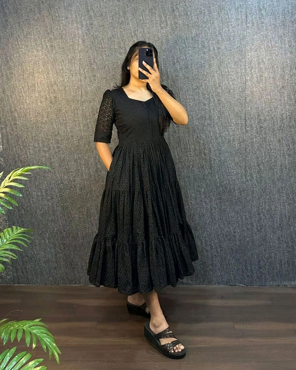 HAKOBA 3 Layer Exclusive Midi Gown - XL, Black