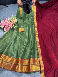 Mullai - M(38), Mehandi Green