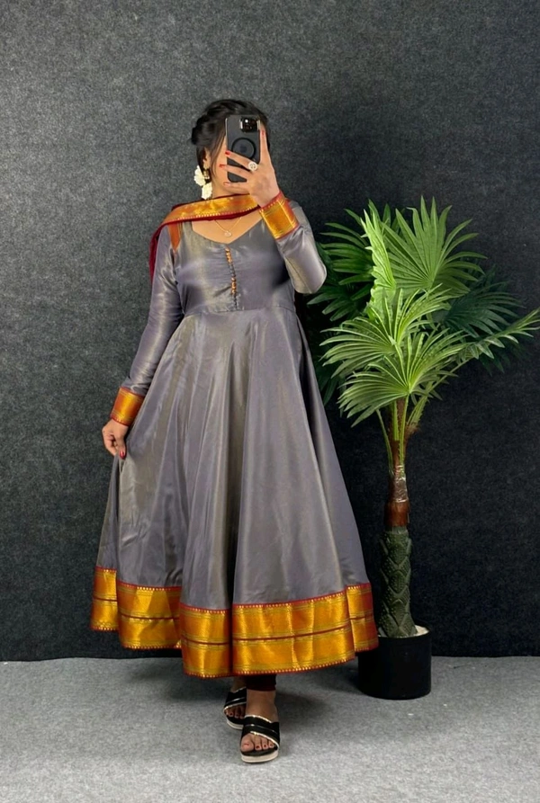 Mullai - L(40), Gray