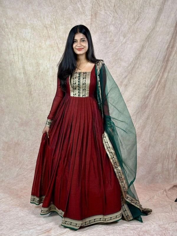 Maha - S, Maroon