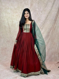Maha - M, Maroon