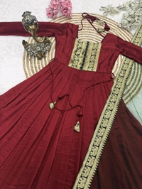 Maha - M, Maroon
