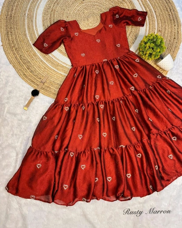 Lilly - M, Rusty Maroon