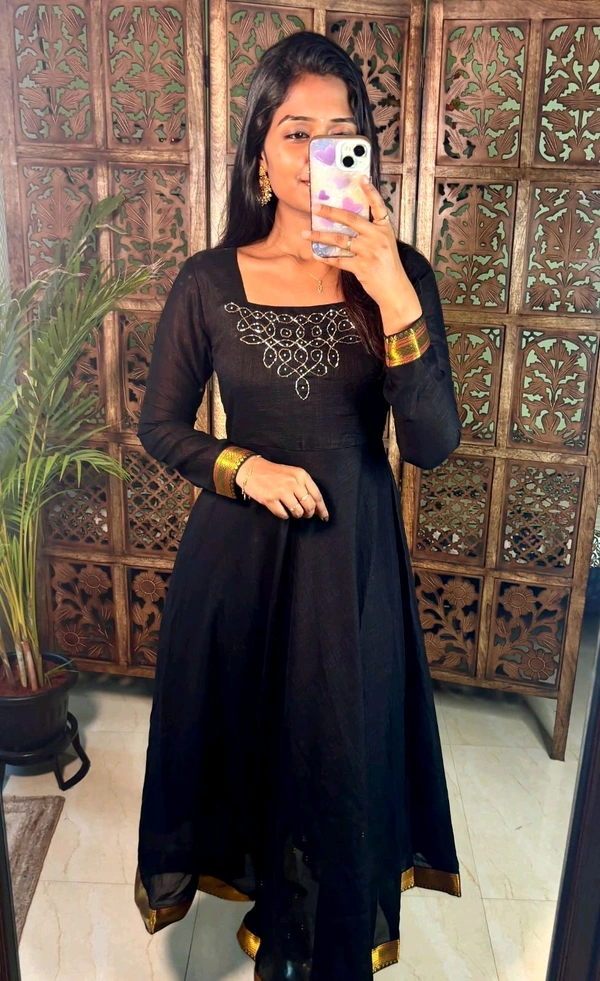 Sonali - M, Black