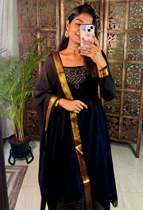 Sonali - 3XL, Black
