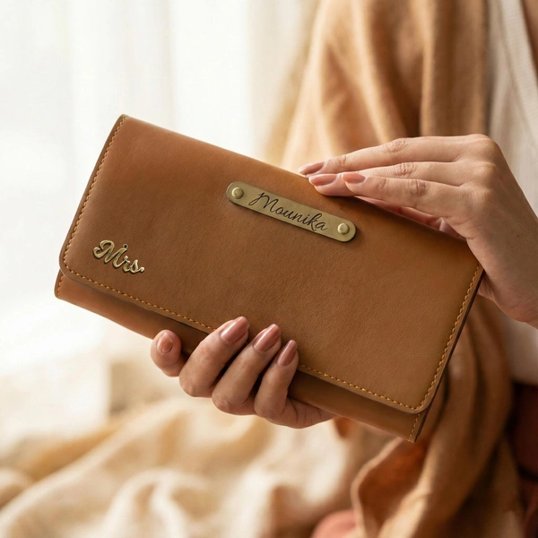 Personalized Wallet Gift for Women with name and charms