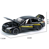 CHE ZHI BMW M8 MH8 800 1:24 Scale Diecast Collectible Model Car - Scale 1:24