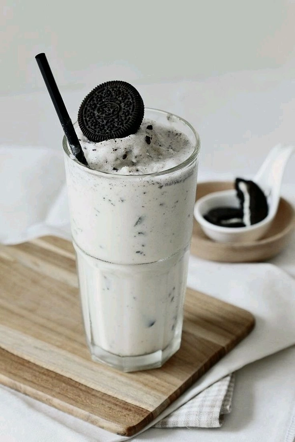 Oreo Milk Shake