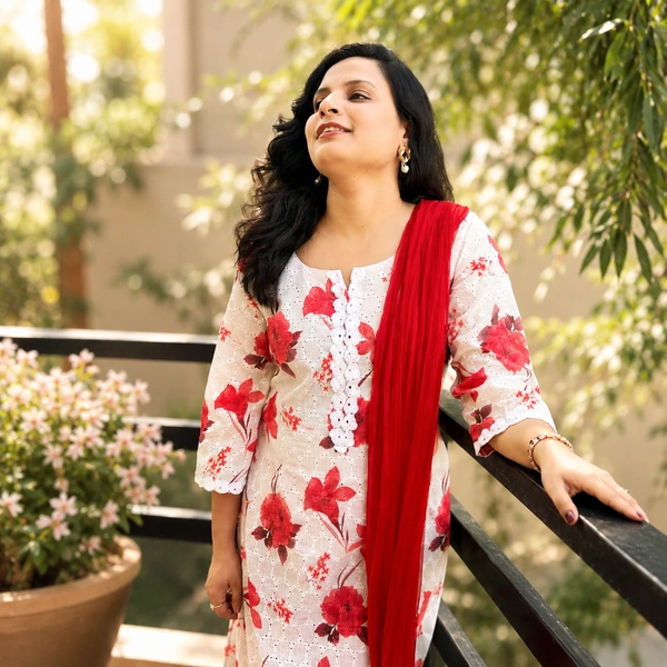 Bonclaire Women's White & Red Floral Printed Hakoba Kurta with Lace Work, Pant and Dupatta 3-Piece Set - XXL, Red