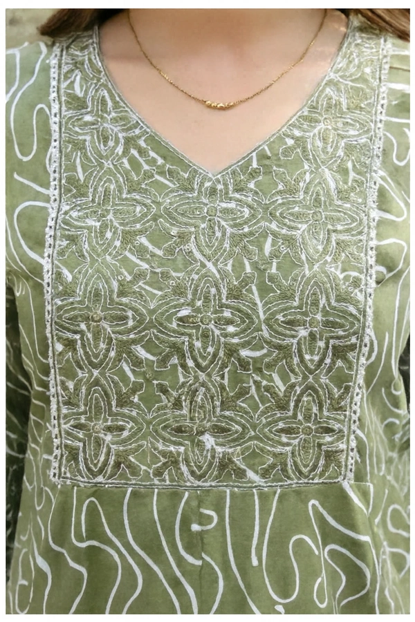 Bonclaire Sage Green Printed Suit Set with Dupatta (3-Piece) | A-Line V-Neck Kurta + Pants + Matching Dupatta
