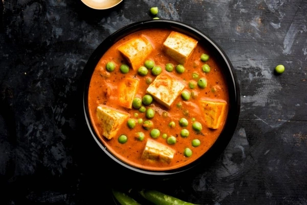 Motor Paneer