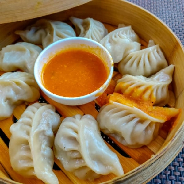 Halal Steamed Chicken Momos