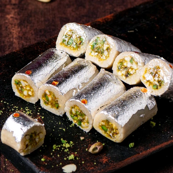 Kaju Pista Roll - 250gm