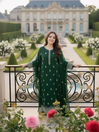 Emerald Garden Embroidered Kurta Set - Small