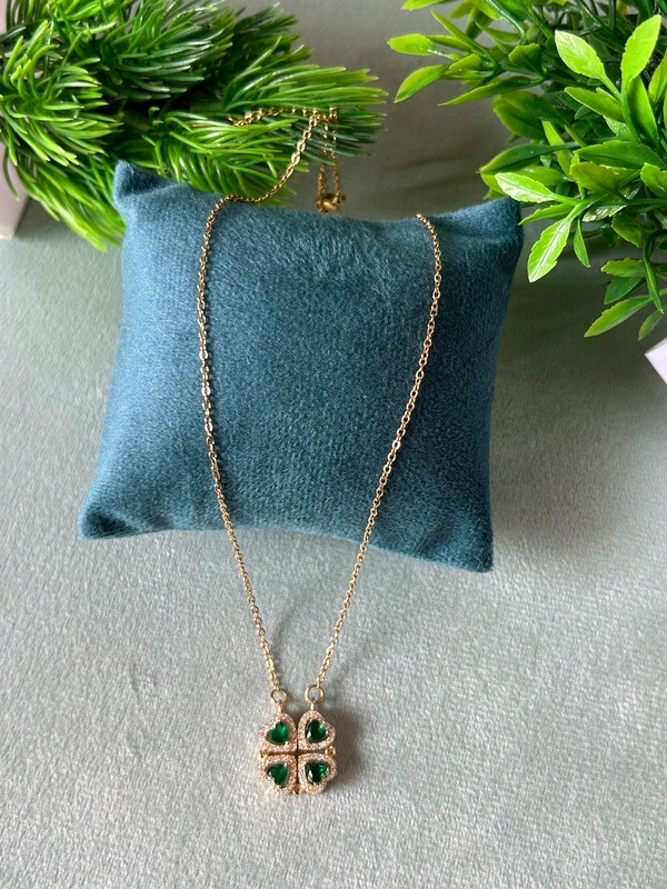 Dreamy Emerald Luck Necklace