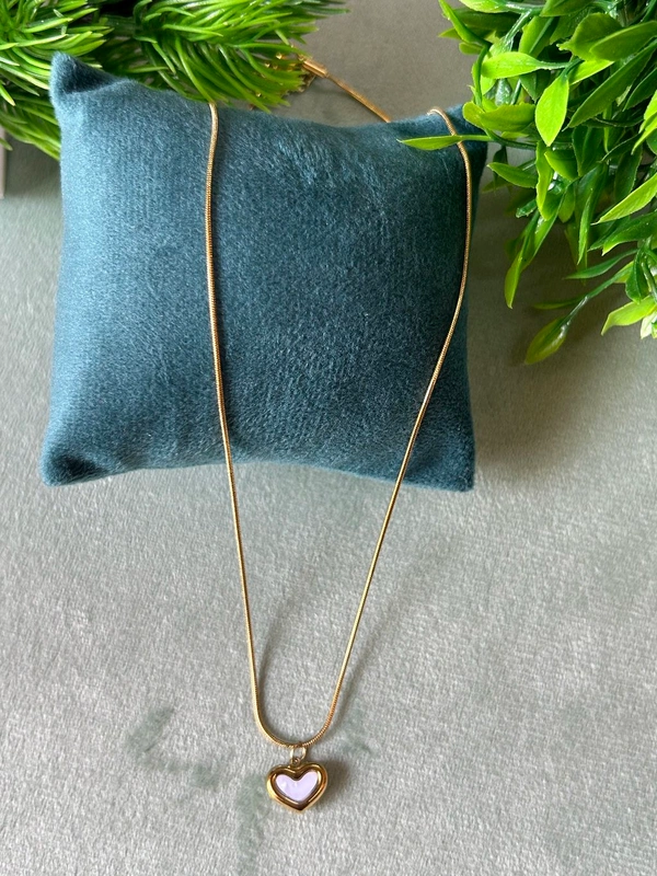 Dreamy Ivory Heart Necklace