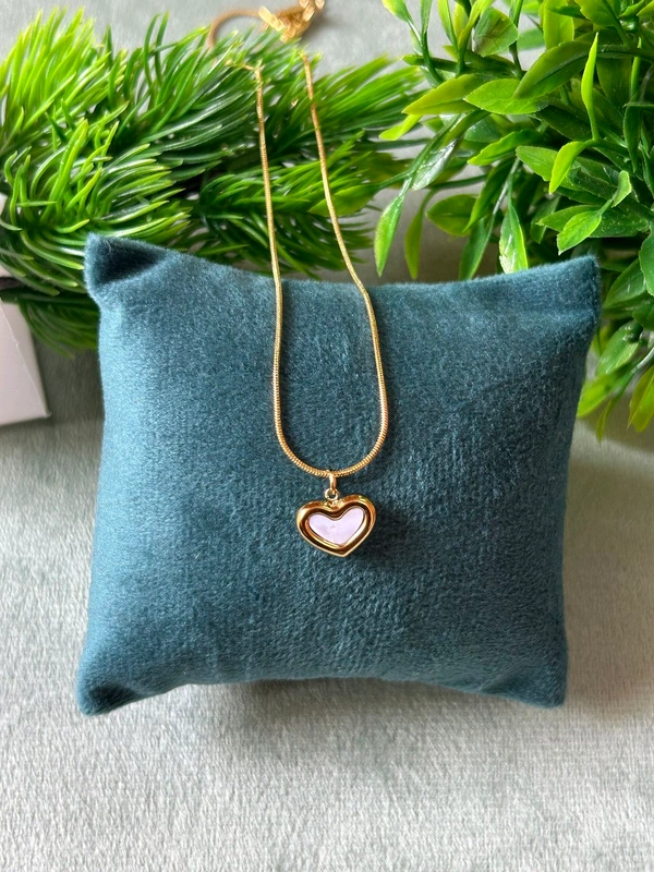 Dreamy Ivory Heart Necklace