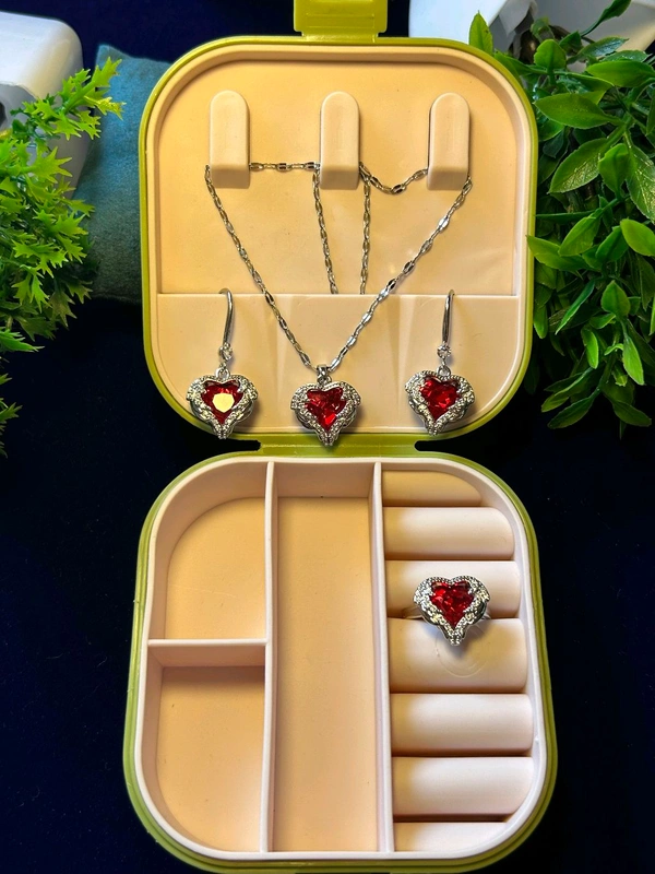 The Valentine’s Radiance Combo