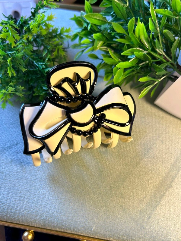 Korean Bow Claw Clip - Papaya Whip