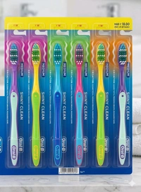 Oral-B Shiny Clean Toothbrush ( Multi Colour )