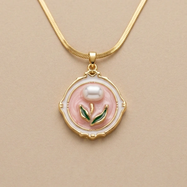 The Rosé Gardenia Pendant