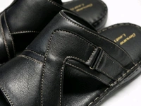 Bold Walk Leather Sandals - 8, Black