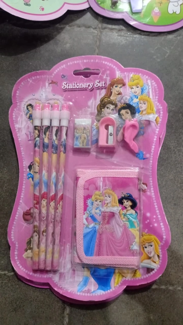 Stationery set with wallet, 4 pencils, eraser, sharpener and pencil grip Real pic shared
