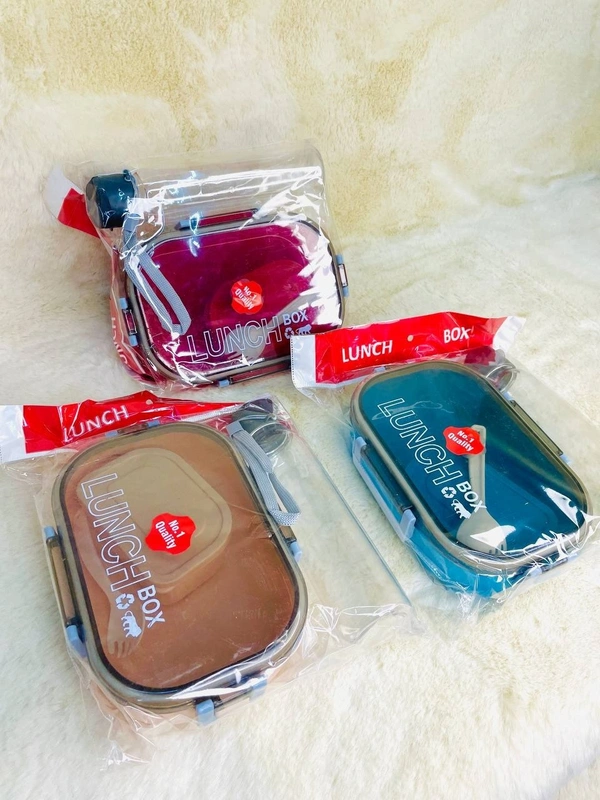 Plastic tiffin with bottle combo Color random only