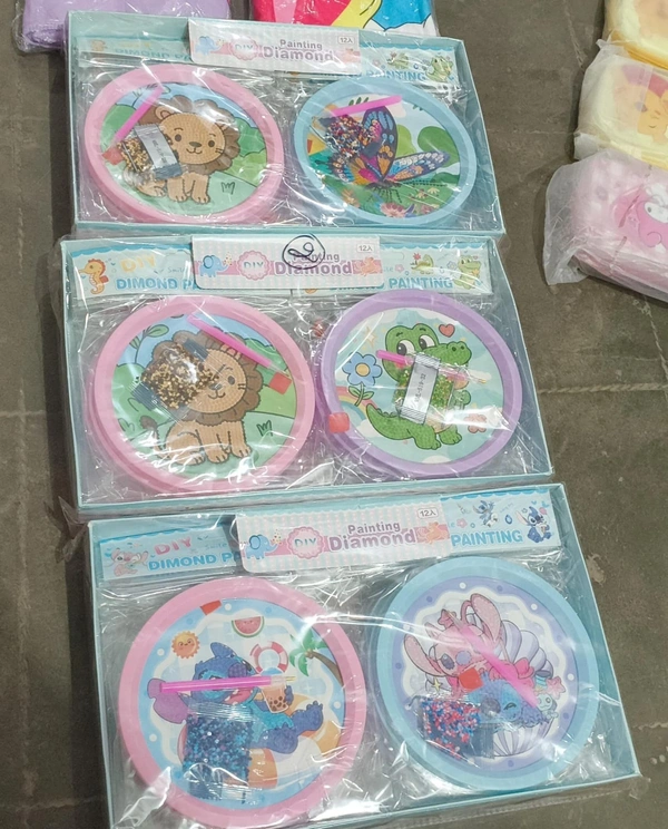 New diamond kit in round shape with frame