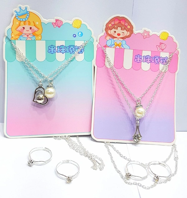 New chain pendant n rings set