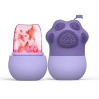 Paw shape ice roller in silicon. Color random only