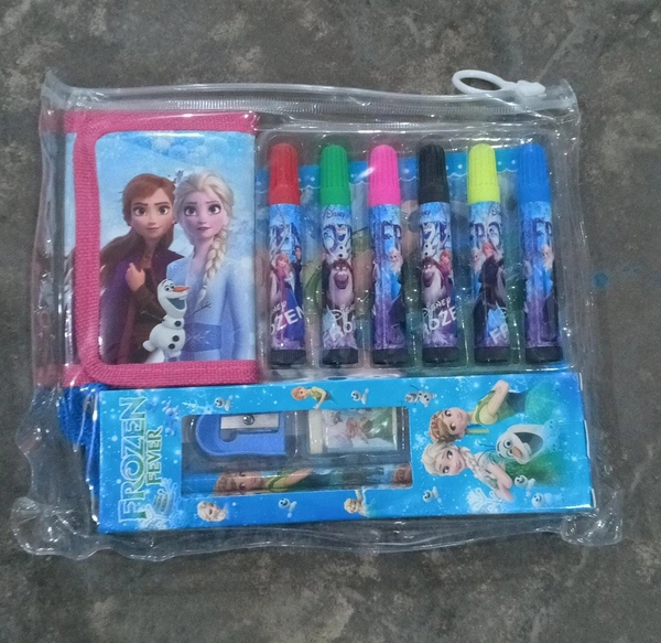 CHARACTER STATIONERY SET WITH WALLET
