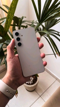 Samsung Galaxy S24 5G - Verified Excellent Condition