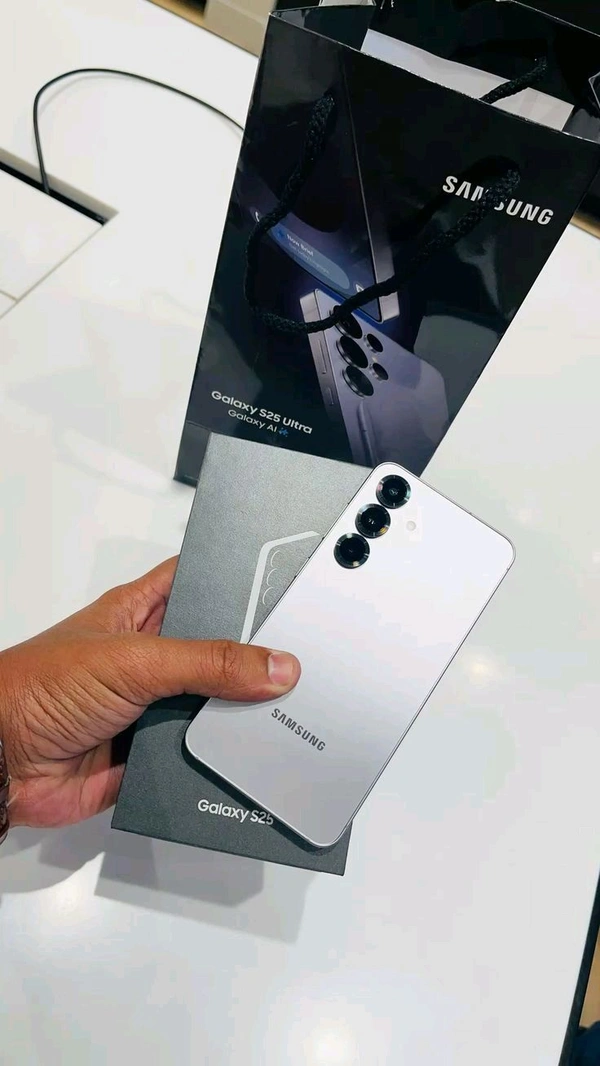 Samsung Galaxy S25 5G - Verified Excellent Condition