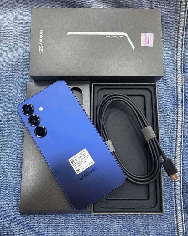 Samsung Galaxy S25 5G - Verified Excellent Condition