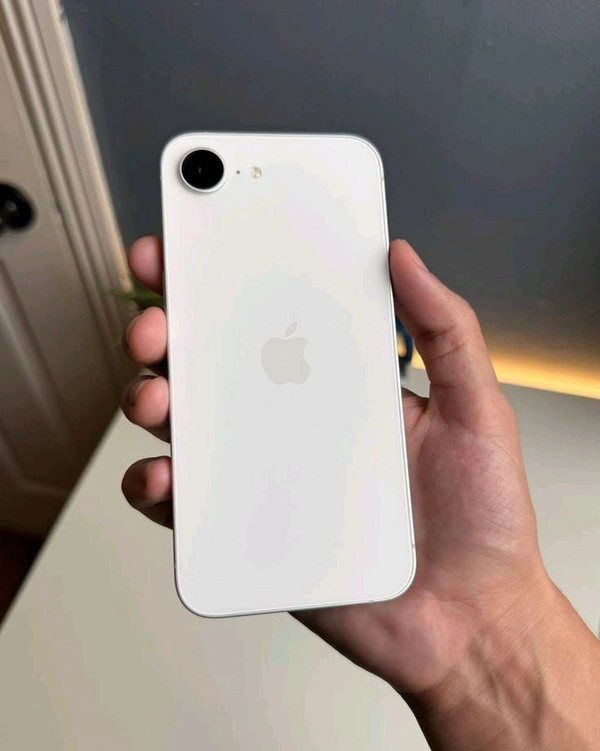 iPhone 16e - Verified Excellent Condition