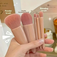 Travel Size Makeup Brush – Soft & Compact Cosmetic Brush